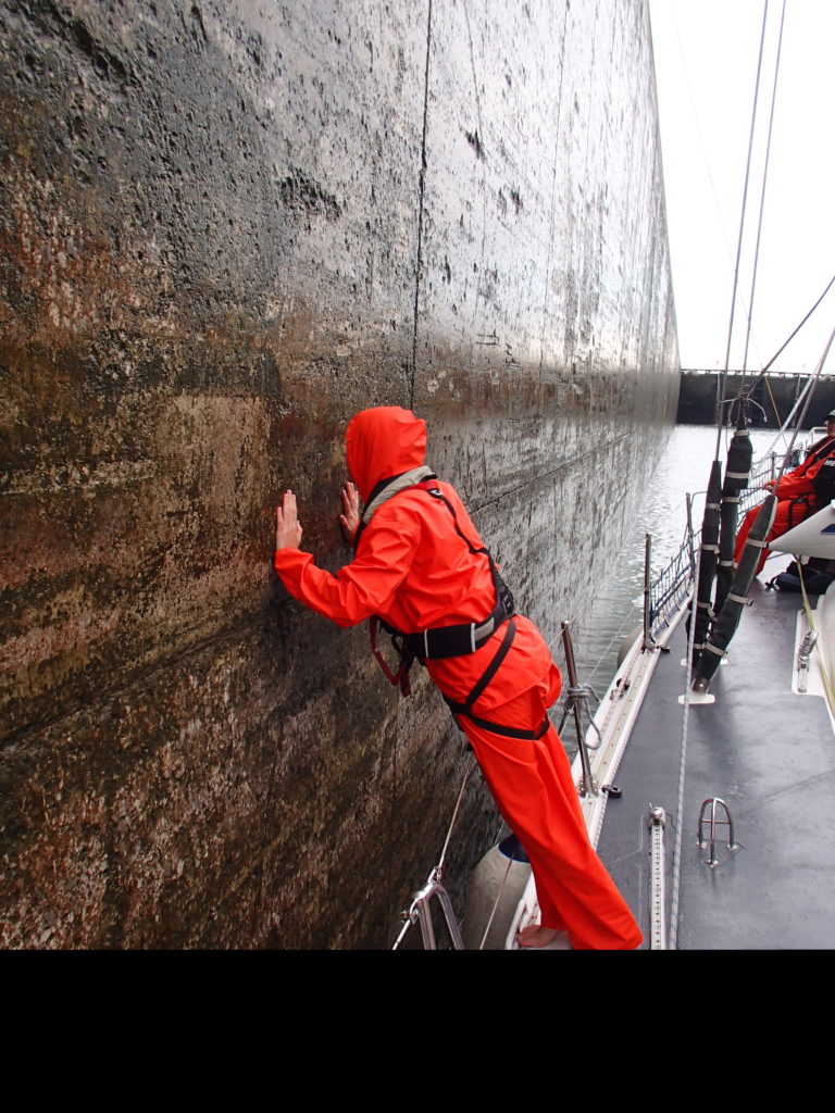 Maddie kissing the 7th lock on the Welland Canal!